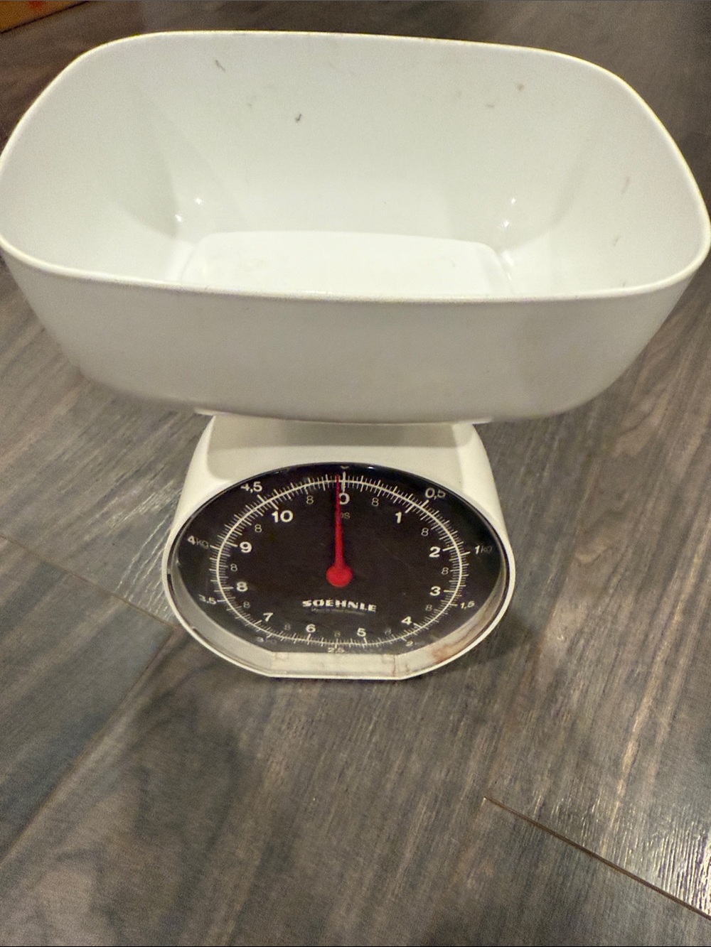 Soehnle White Kitchen Scale with Removable Bowl 8:2